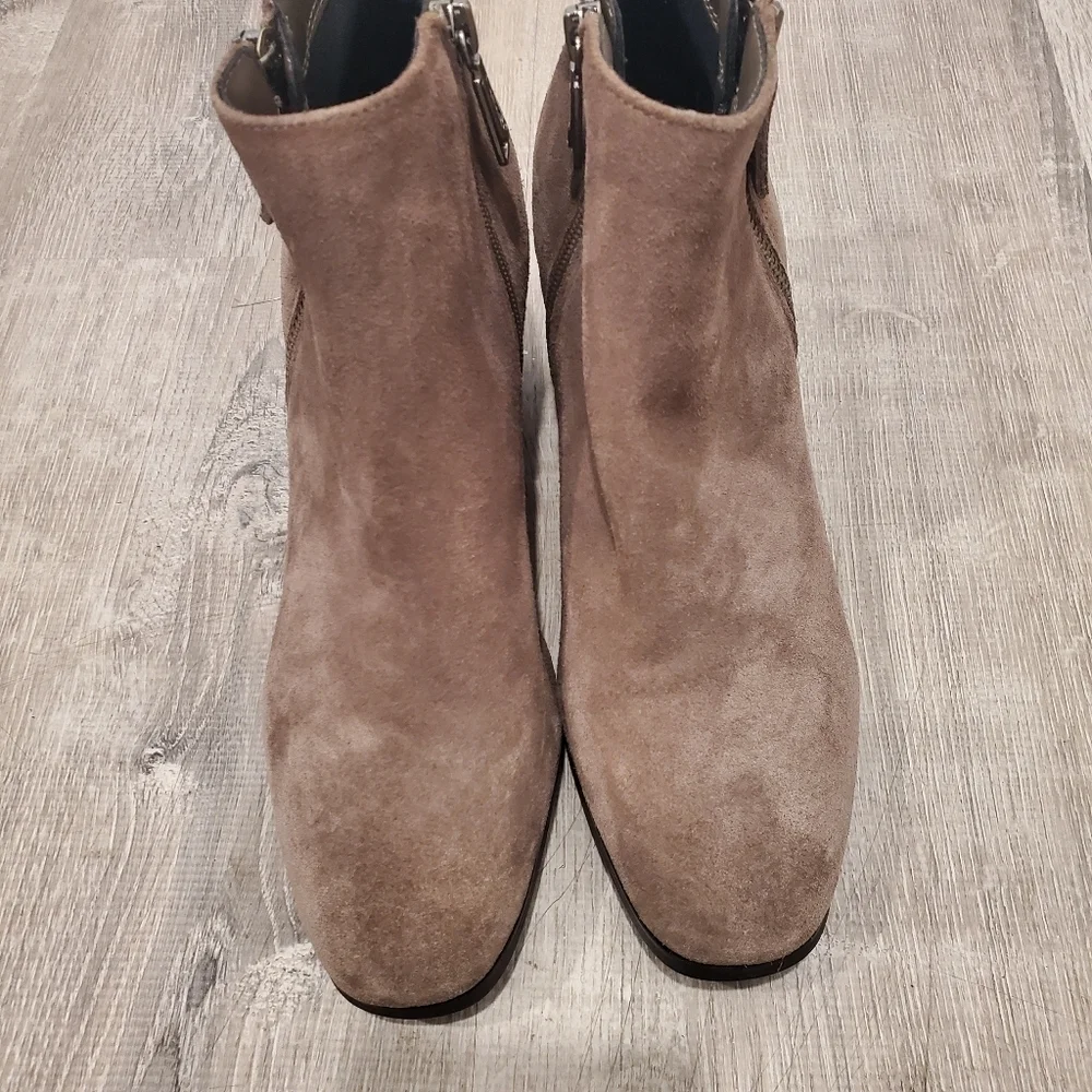 Blondo Taupe Ankle Boot Suede